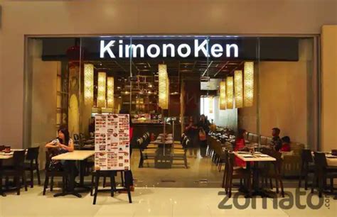 restaurants in sm bf homes.